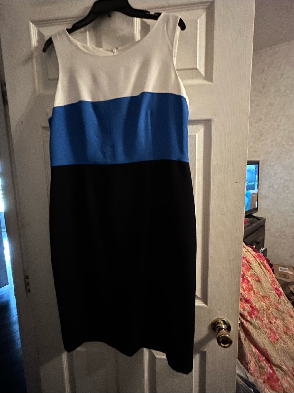 Kasper White, Blue & Black Colorblock Sleeveless Sheath Dress
